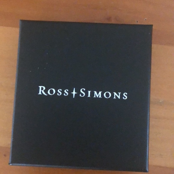 NWT Ross Simons Silver Love Knot Earrings!! 🤩 - Picture 4 of 4